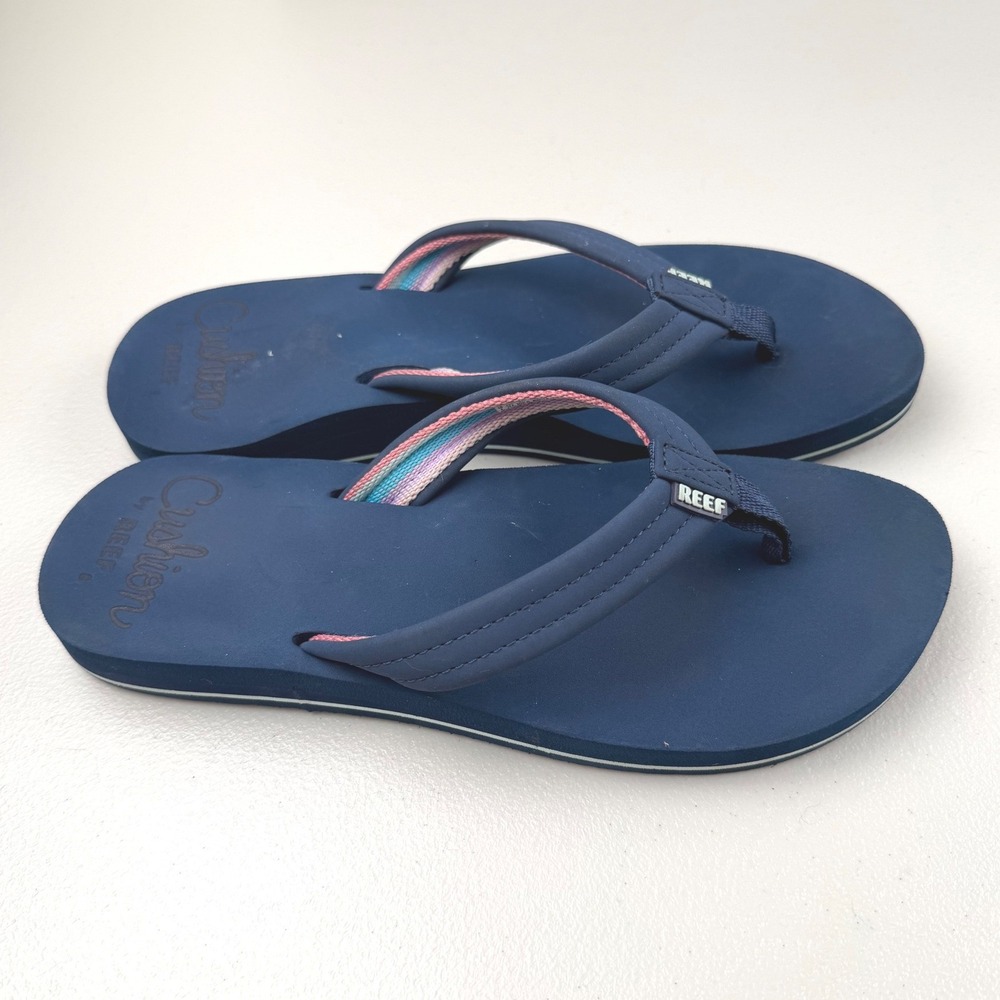 Reef Cushion Breeze Flip Flops Navy Blue Pink Rainbow Women 9 JHV A-22